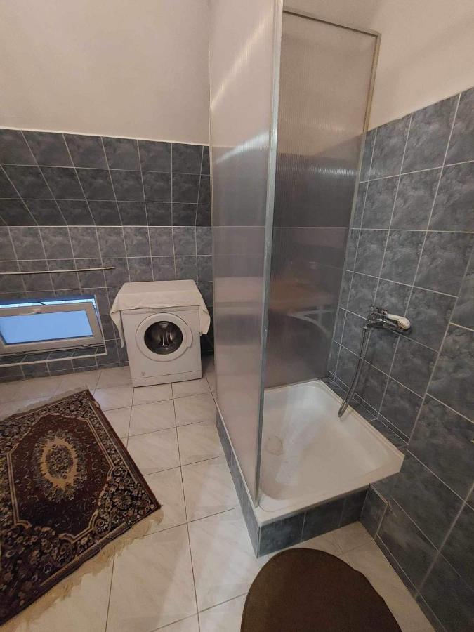 Almos Vendeghaz Apartment Hajdúszoboszló Екстериор снимка