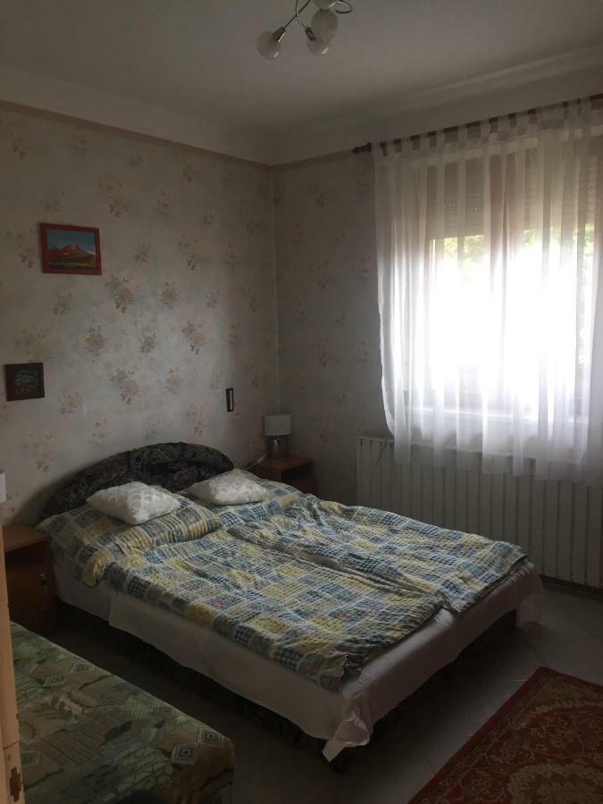 Almos Vendeghaz Apartment Hajdúszoboszló Екстериор снимка